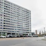 Stunning Views Over With Garage * 奥斯滕德