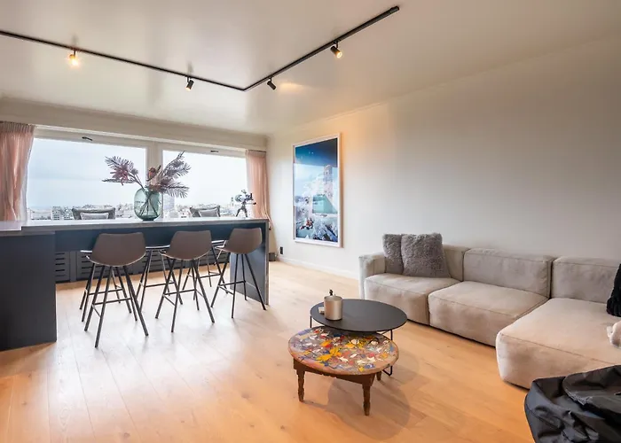 Stunning Views Over With Garage * Ostend