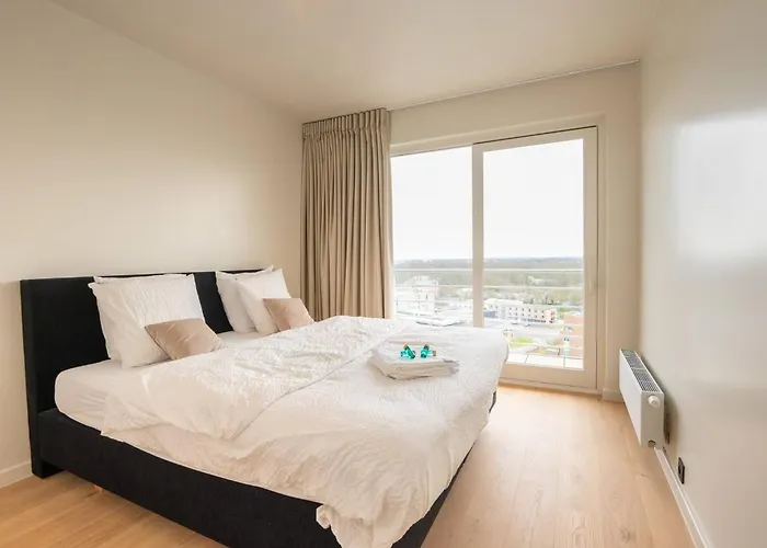 Apartment Stunning Views Over With Garage *